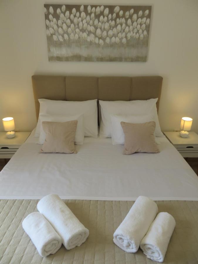 M&L Holliday Home บีโอกราดนาโมรู ภายนอก รูปภาพ