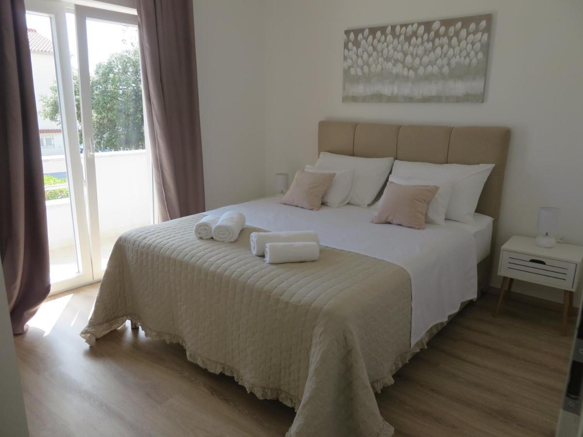M&L Holliday Home บีโอกราดนาโมรู ภายนอก รูปภาพ