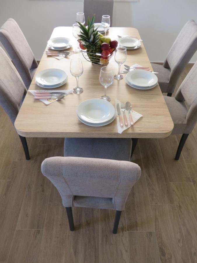 M&L Holliday Home บีโอกราดนาโมรู ภายนอก รูปภาพ