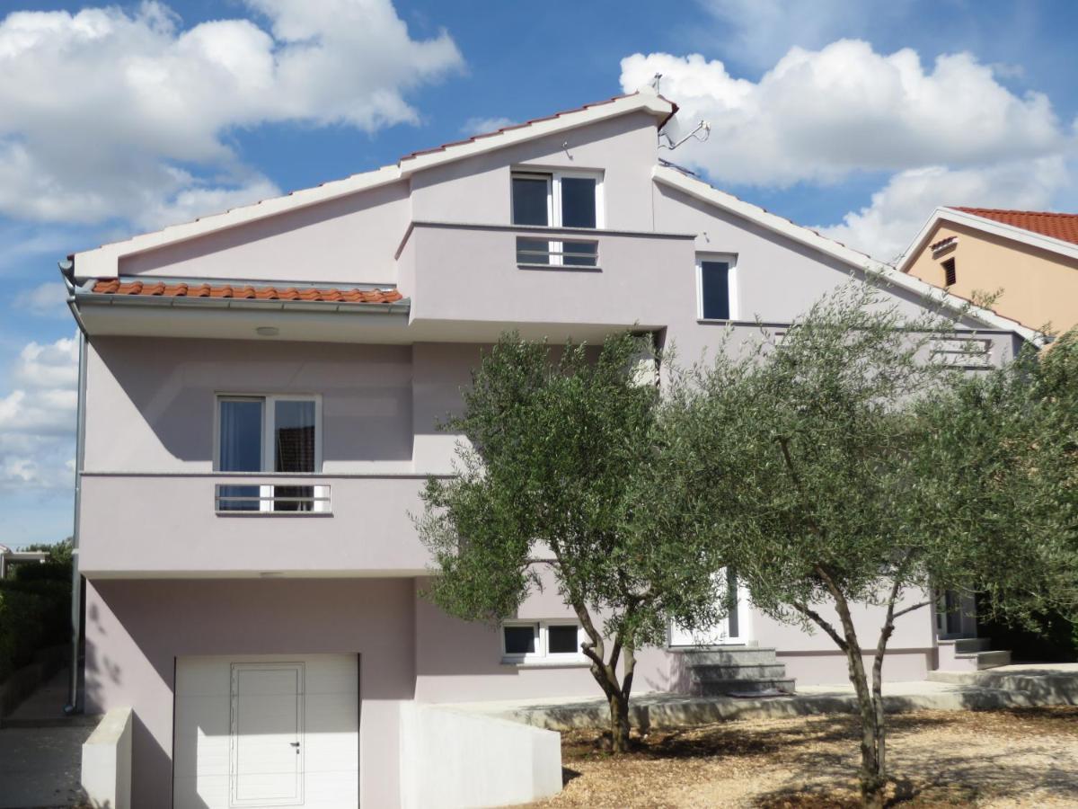 M&L Holliday Home บีโอกราดนาโมรู ภายนอก รูปภาพ