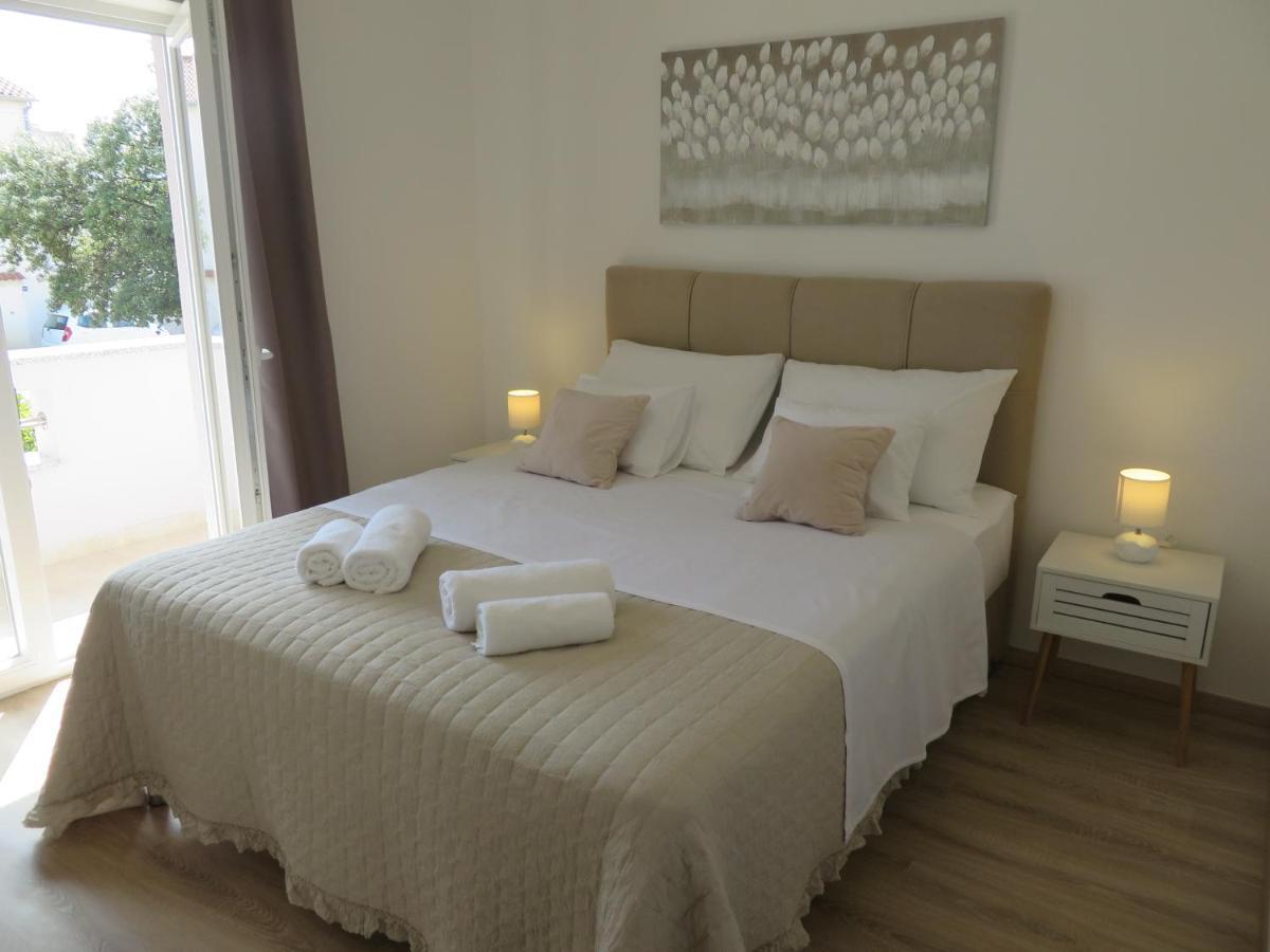M&L Holliday Home บีโอกราดนาโมรู ภายนอก รูปภาพ